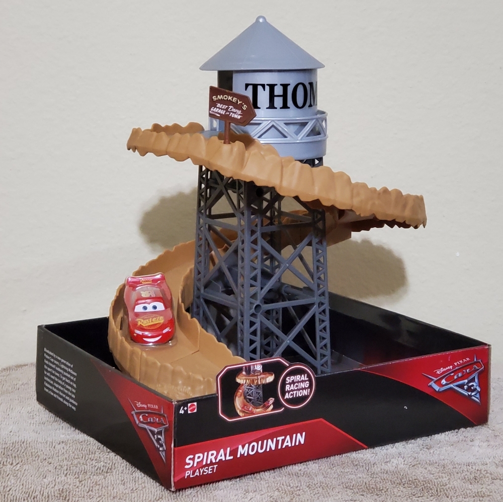 Disney Cars 3 Spiral Mountain Playset